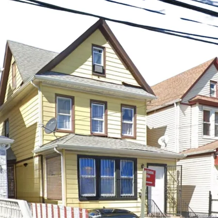 $899,000 | 129-03 97th Avenue | South Richmond Hill
