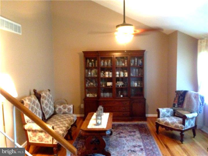 214 Elderfield Road Newark, DE 19713 - Photo 7 of 23 Gallery Image 7