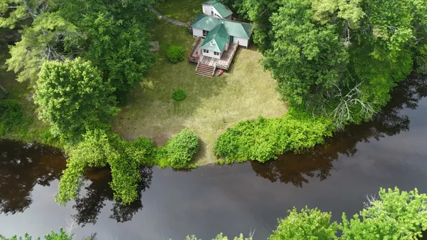 $355,000 | 20 Acorn Road, Naples, ME 04055