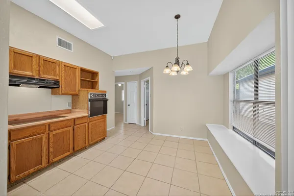 $1,350 | 9343 Valley Gate, San Antonio, TX 78250