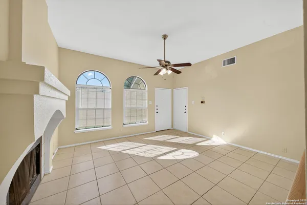 $1,350 | 9343 Valley Gate, San Antonio, TX 78250