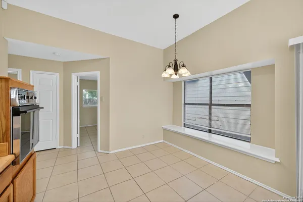 $1,350 | 9343 Valley Gate, San Antonio, TX 78250