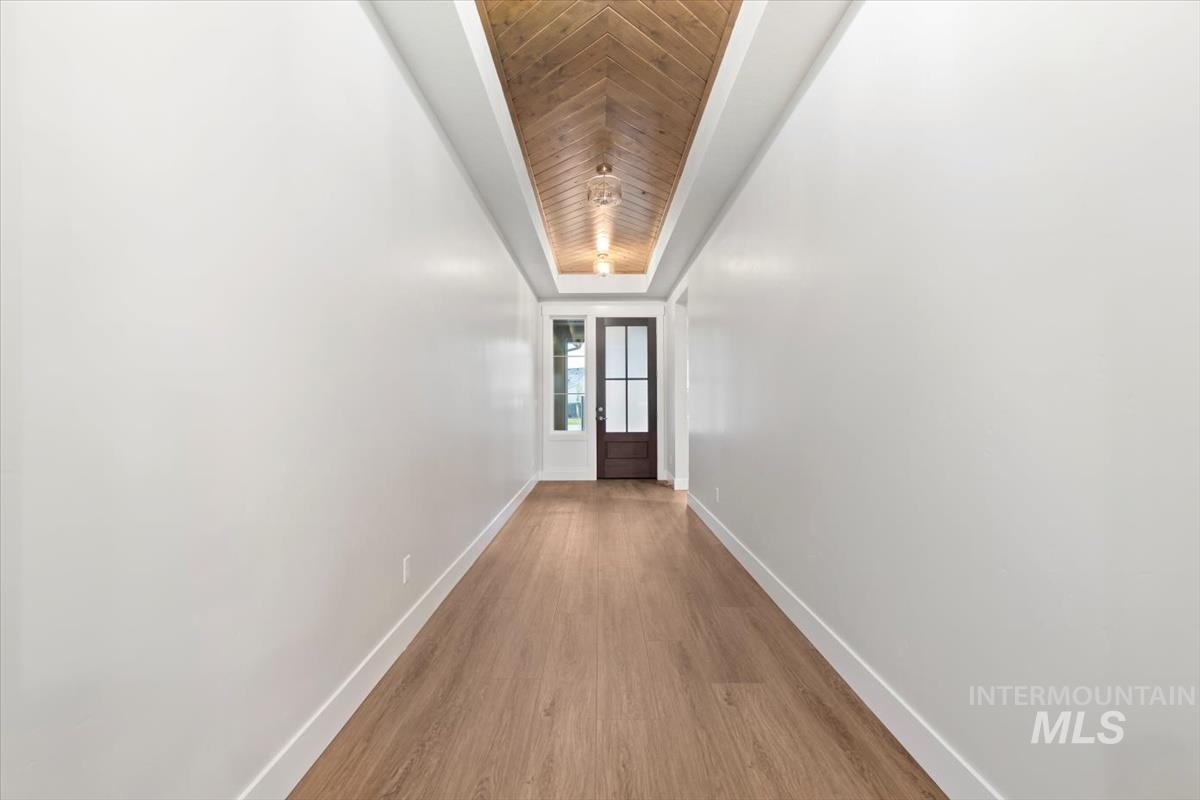 7731 West Daybreak Run Court, Unit CAMAS Meridian, ID 83646 - Photo 3 of 39