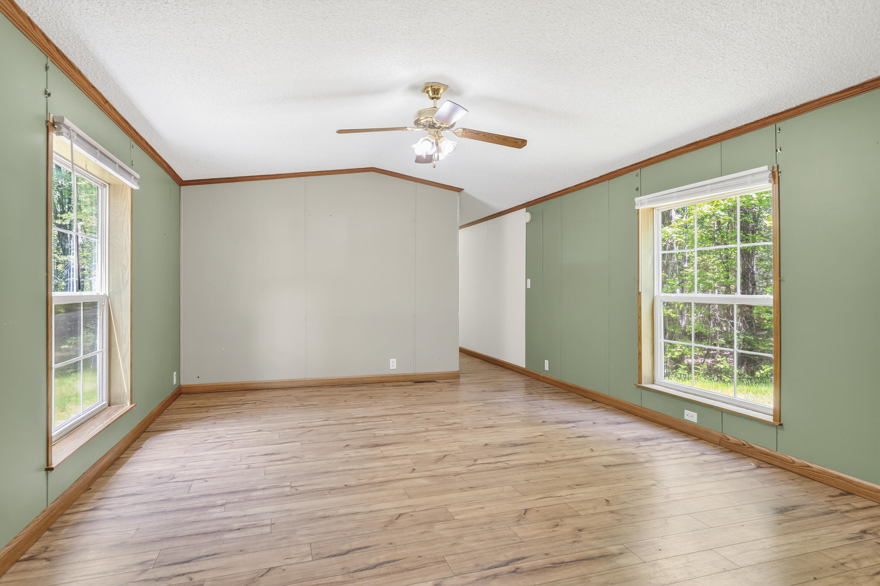 439 Castner Road Waldoboro, ME 04572 - Photo 18 of 50