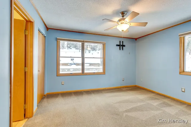 $349,900 | 4172 Huntington Avenue Northeast, Grand Rapids, MI 49525