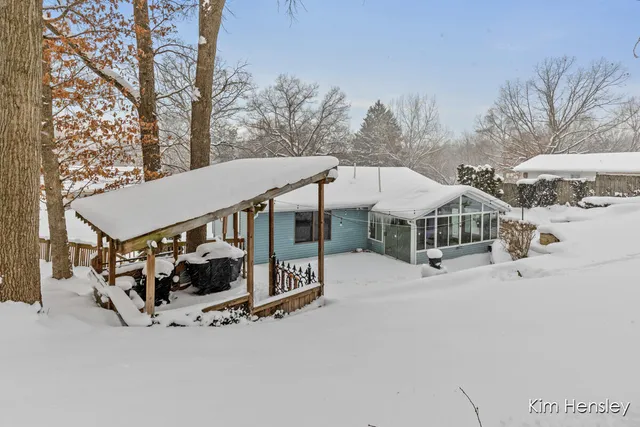 $349,900 | 4172 Huntington Avenue Northeast, Grand Rapids, MI 49525