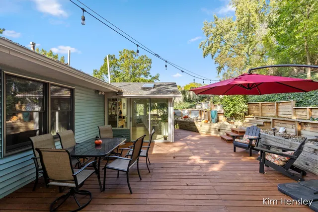 $349,900 | 4172 Huntington Avenue Northeast, Grand Rapids, MI 49525