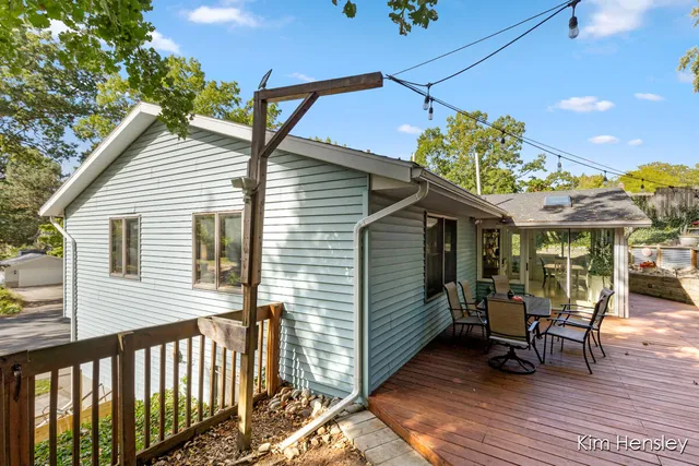 $349,900 | 4172 Huntington Avenue Northeast, Grand Rapids, MI 49525