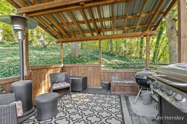 $349,900 | 4172 Huntington Avenue Northeast, Grand Rapids, MI 49525