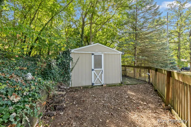 $349,900 | 4172 Huntington Avenue Northeast, Grand Rapids, MI 49525