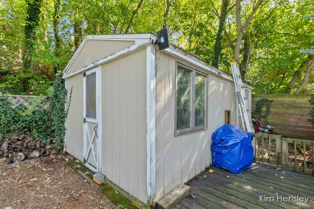 $349,900 | 4172 Huntington Avenue Northeast, Grand Rapids, MI 49525