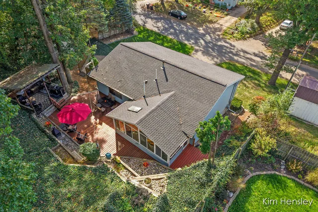 $349,900 | 4172 Huntington Avenue Northeast, Grand Rapids, MI 49525