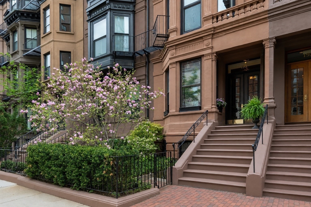 193 Beacon Street, Unit PH Boston, MA 02116 - Photo 17 of 18