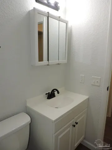 $1,100 | 5720 Fairway Drive, Milton, FL 32570