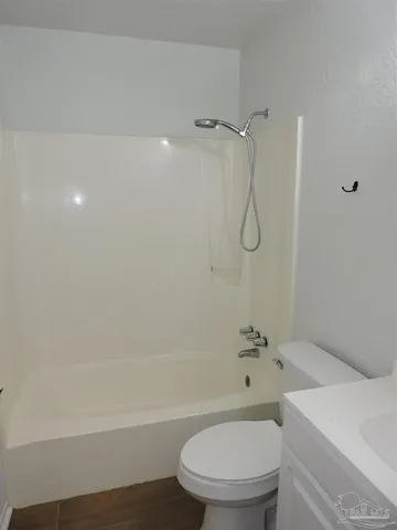 $1,100 | 5720 Fairway Drive, Milton, FL 32570