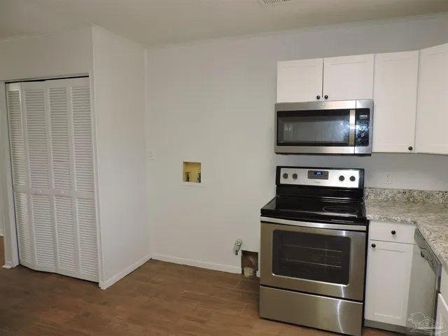 $1,100 | 5720 Fairway Drive, Milton, FL 32570