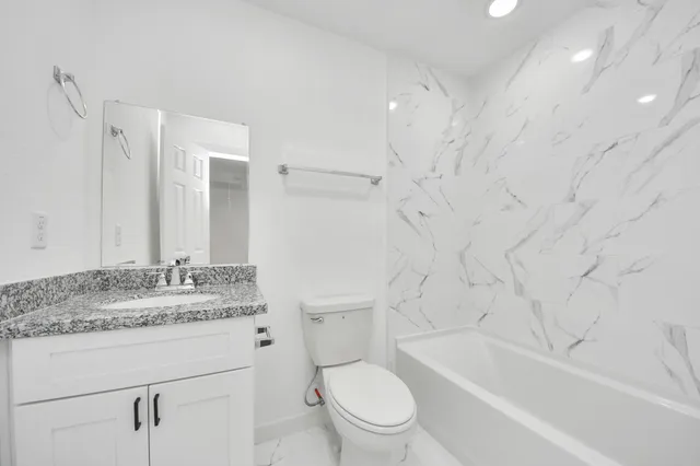 $1,700 | 2310 Wavell Street, Unit A, Houston, TX 77088