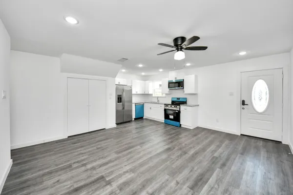 $1,700 | 2310 Wavell Street, Unit B, Houston, TX 77088