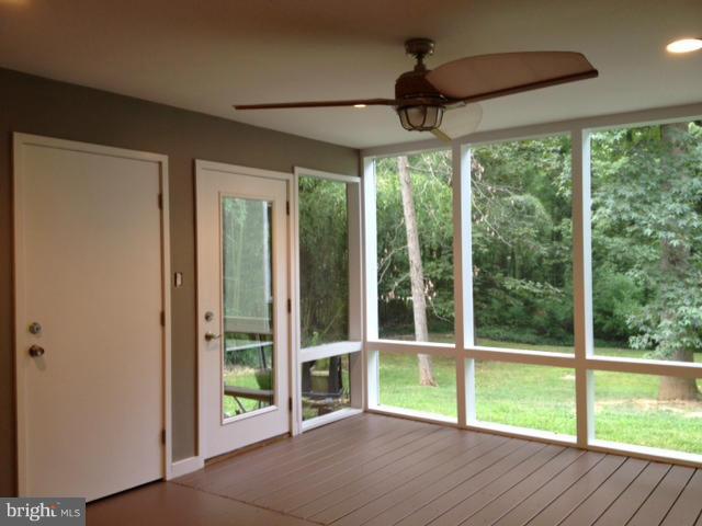 7702 Elba Road Alexandria, VA 22306 - Photo 23 of 29 Interior (General)