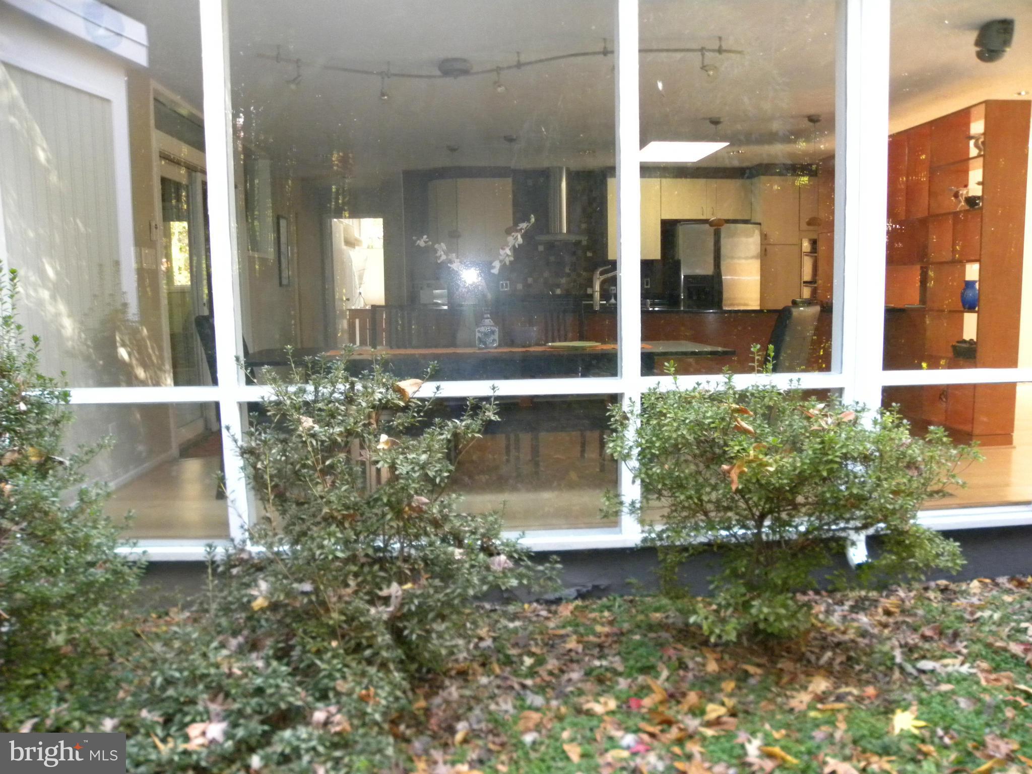 7702 Elba Road Alexandria, VA 22306 - Photo 28 of 29 Dining Room - Looking In from the Outside