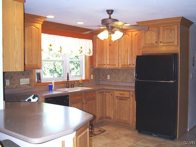 1231 Clearview Road Coplay, PA 18037 - Photo 2 of 15 Gallery Image 2