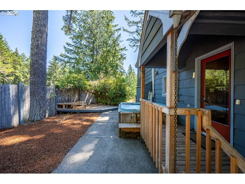 5865 Mercer Lake Road Florence, OR 97439 - Photo 15 of 41 Gallery Image 15