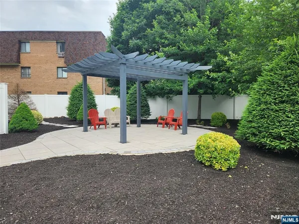 $2,800 | 59 Willet Street, Unit 52A, Bloomfield, NJ 07003