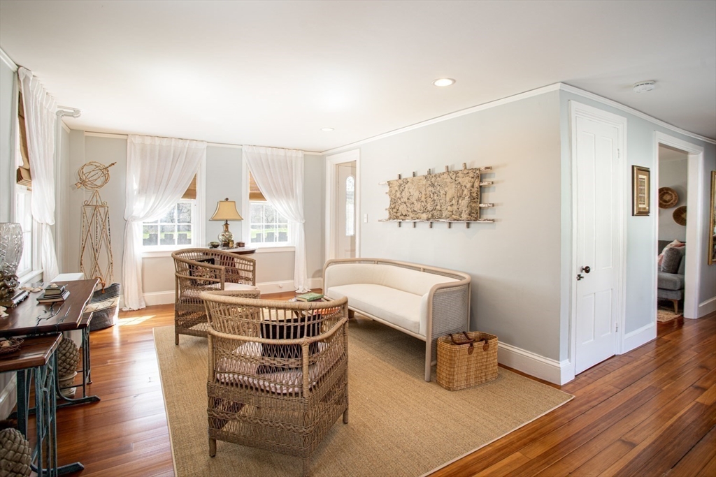 41 Drift Road Westport, MA 02790 - Photo 15 of 38