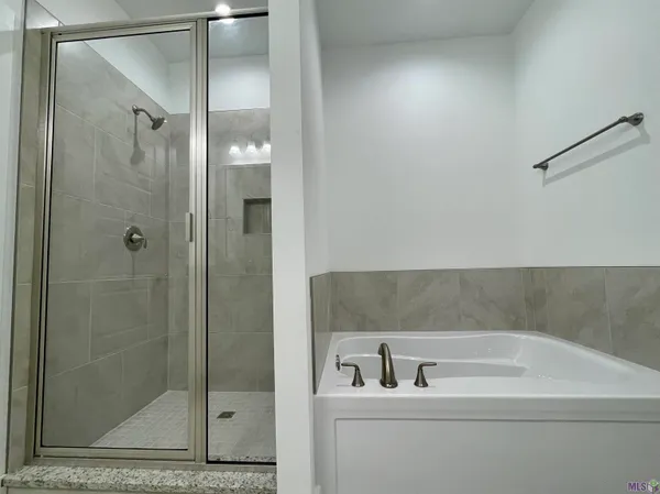 $2,200 | 7216 RollingFork Road, Baton Rouge, LA 70820