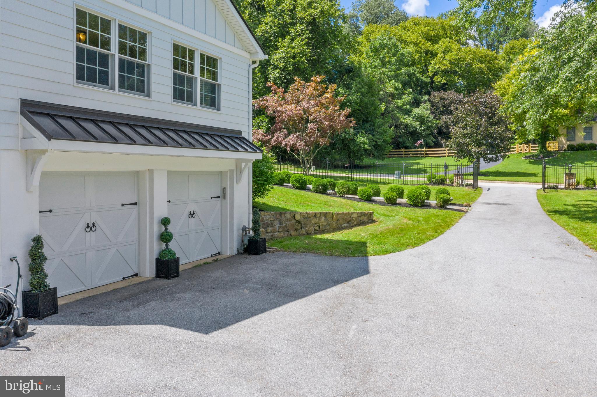 225 Hansell Road Newtown Square, PA 19073 - Photo 2 of 30 Garage and Driveway