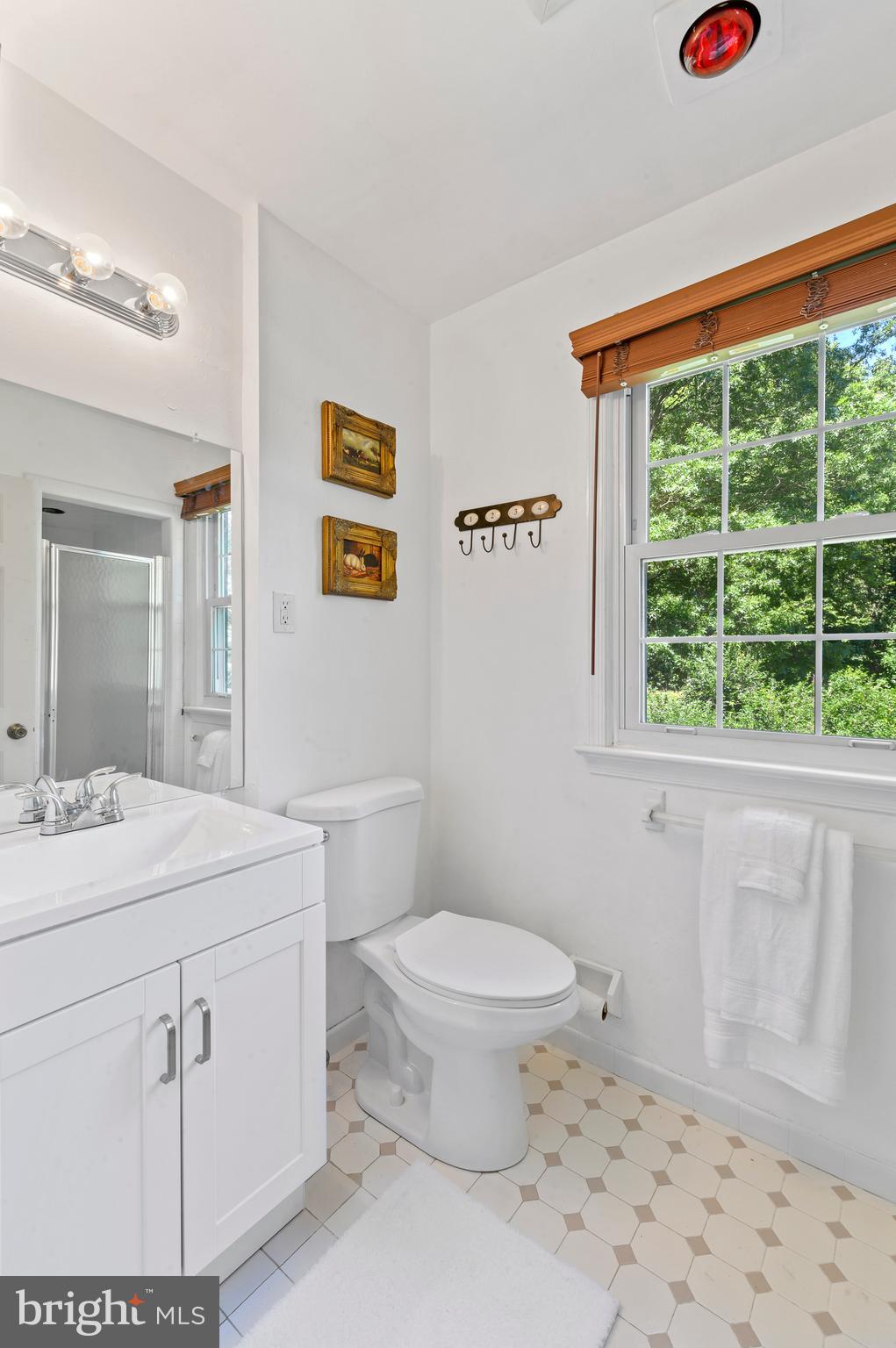 225 Hansell Road Newtown Square, PA 19073 - Photo 17 of 30 Master Bath