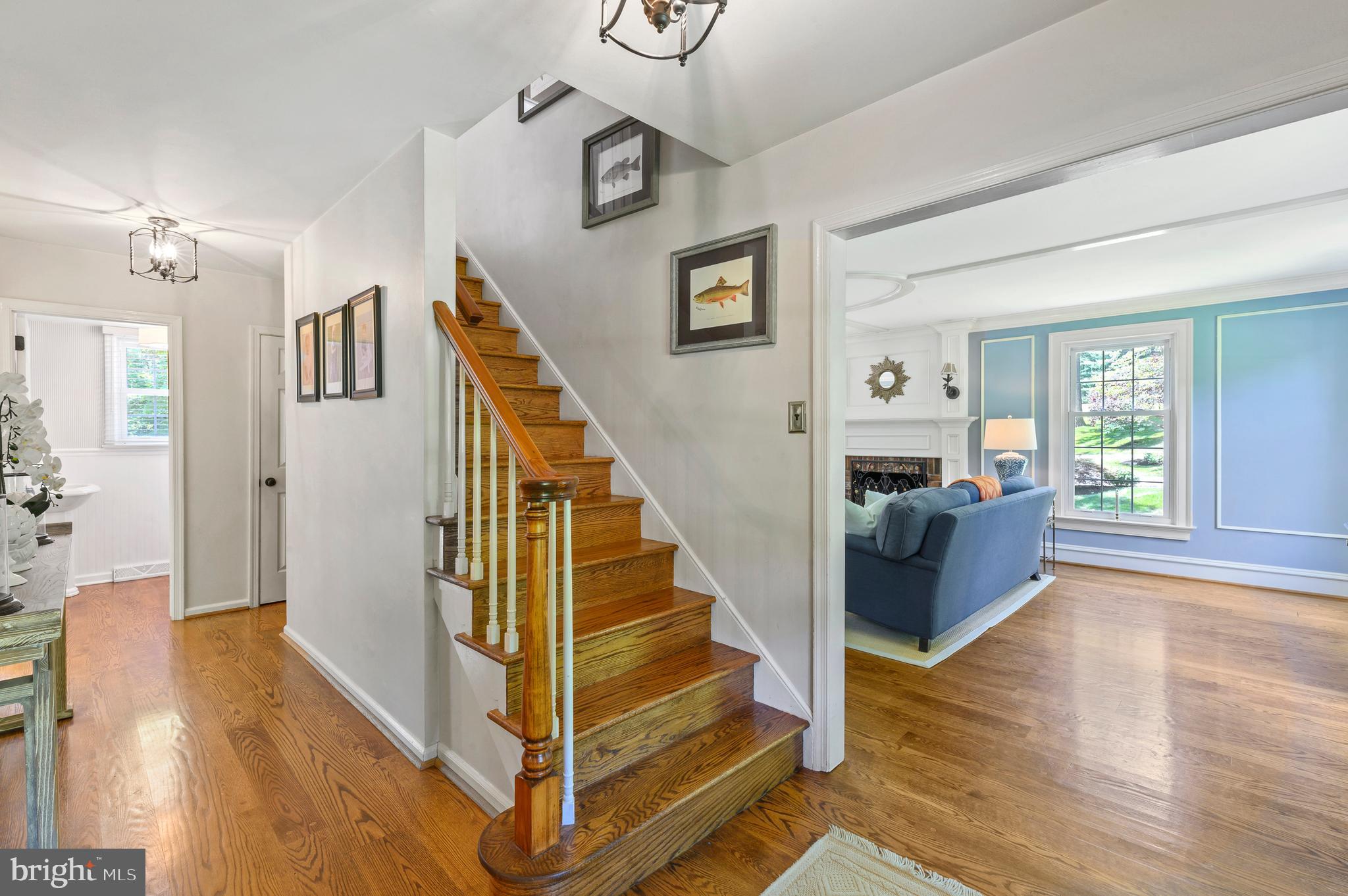 225 Hansell Road Newtown Square, PA 19073 - Photo 22 of 30 Foyer
