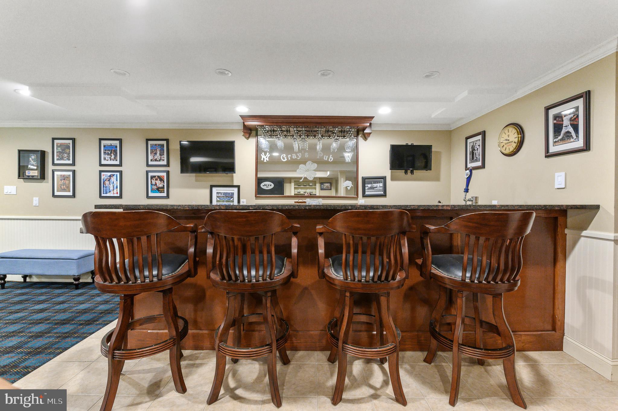 225 Hansell Road Newtown Square, PA 19073 - Photo 28 of 30 Pub/Wetbar