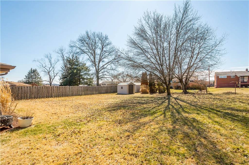 5222 Meadowcrest Road Pittsburgh, PA 15236 - Photo 8 of 25 Gallery Image 8