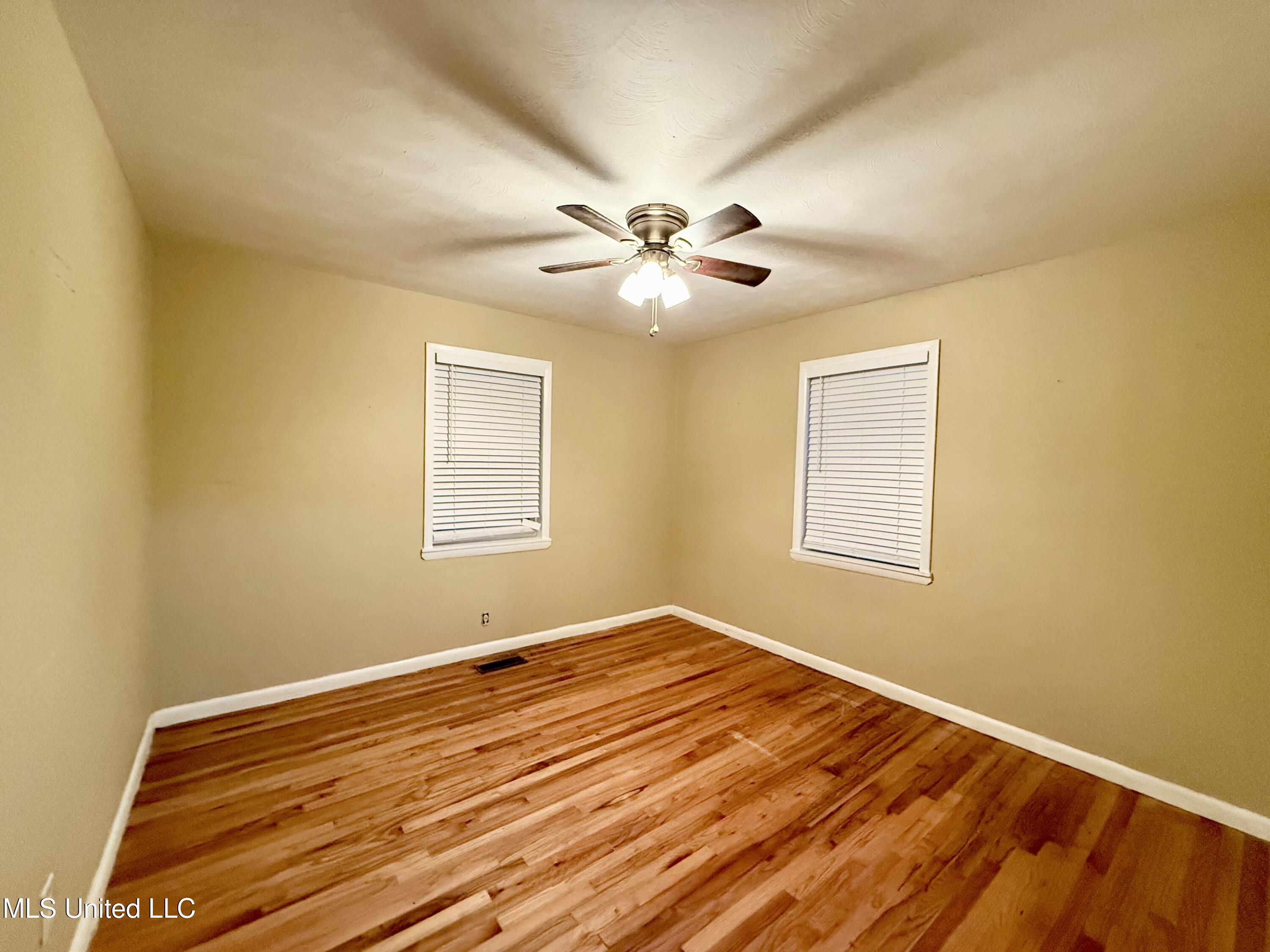 3767 East 4th Highway Holly Springs, MS 38635 - Photo 11 of 20 Extra Room/Bedroom