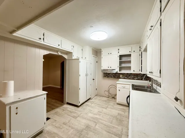 $175,000 | 3767 East 4th Highway, Holly Springs, MS 38635