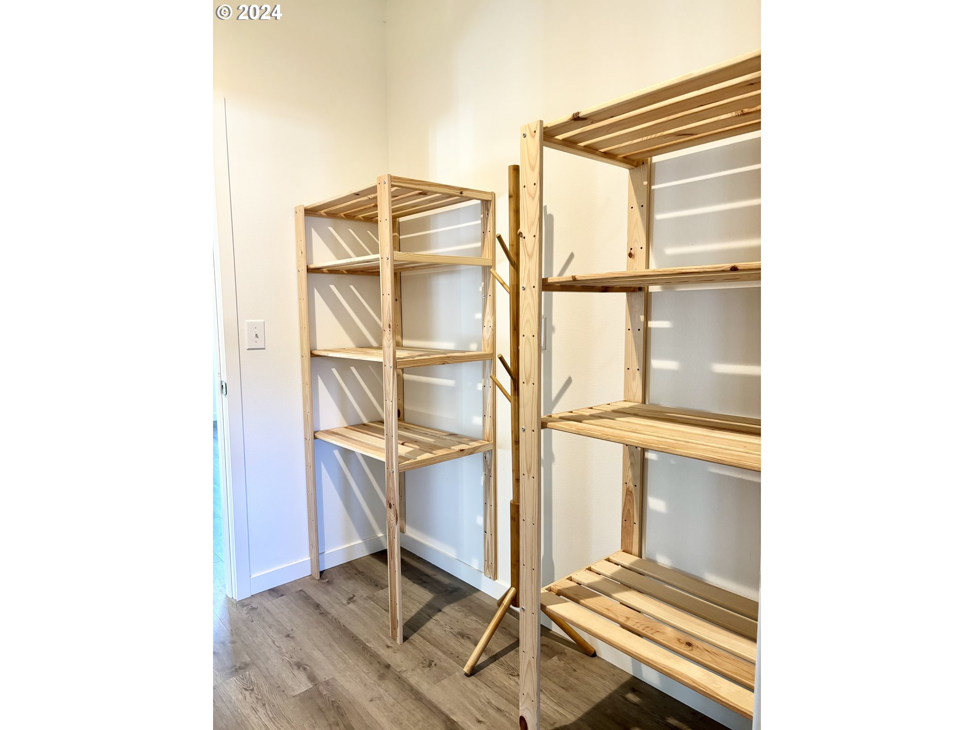 23300 Northwest Bravo Road Buxton, OR 97109 - Photo 20 of 47 Laundry