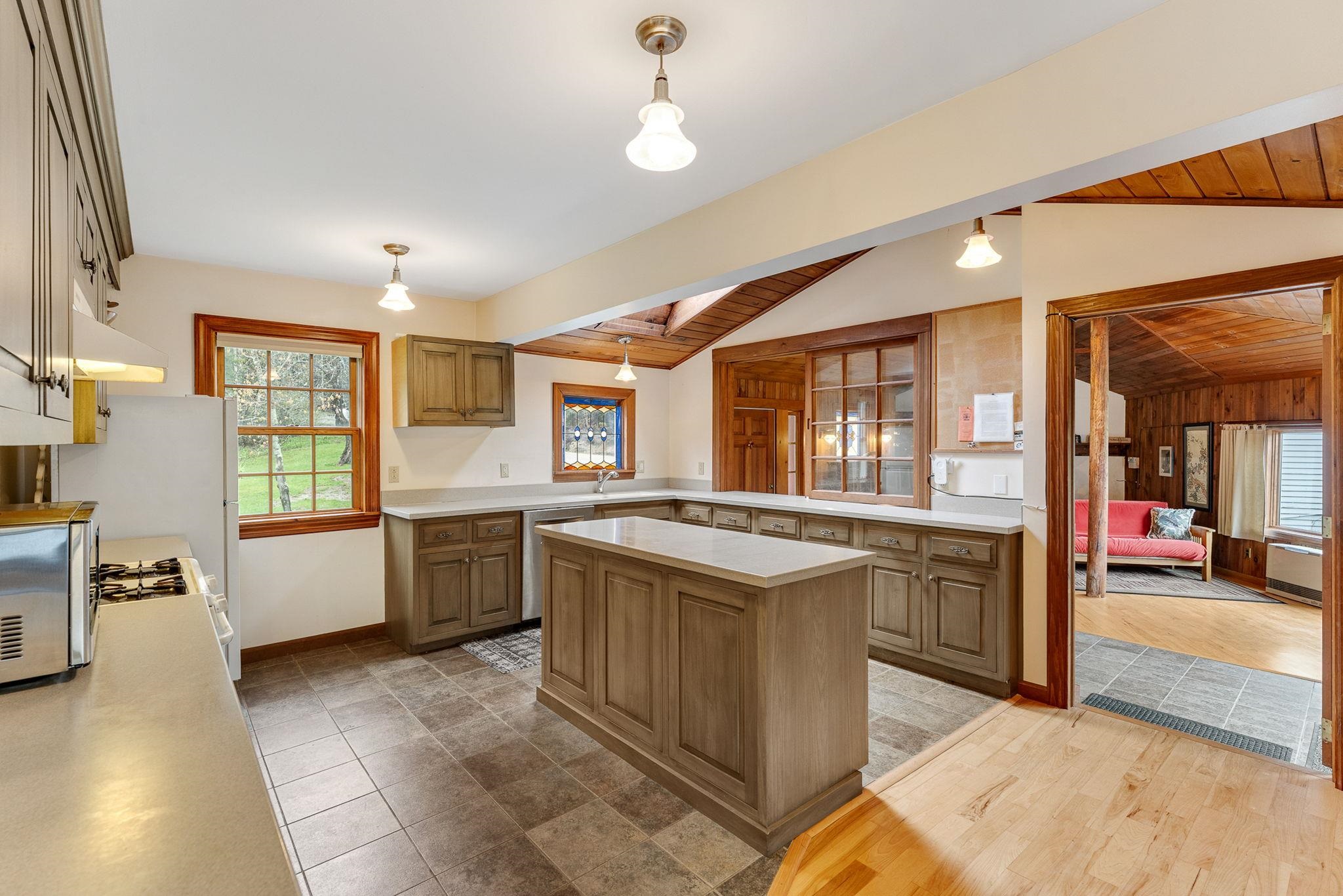 1641 West Hill Road Rochester, VT 05767 - Photo 17 of 58