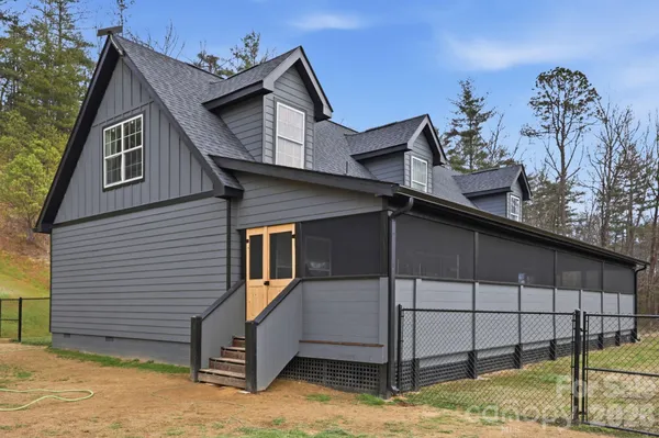$950,000 | 67 Nimitz Drive, Brevard, NC 28712