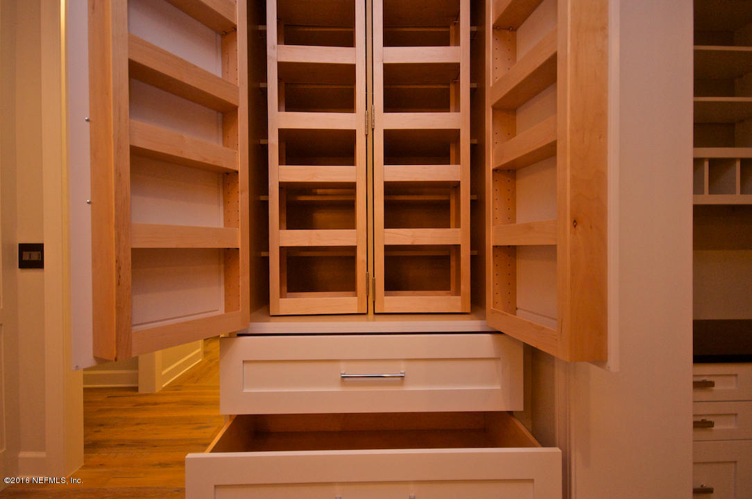 1811 Kings Road Jacksonville Beach, FL 32250 - Photo 19 of 26 Pantry
