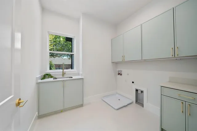 $2,995,000 | 6437 Churchill Way, Dallas, TX 75230