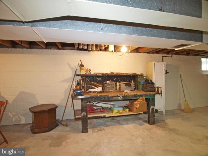 11601 Nairn Road Silver Spring, MD 20902 - Photo 10 of 20 Workshop