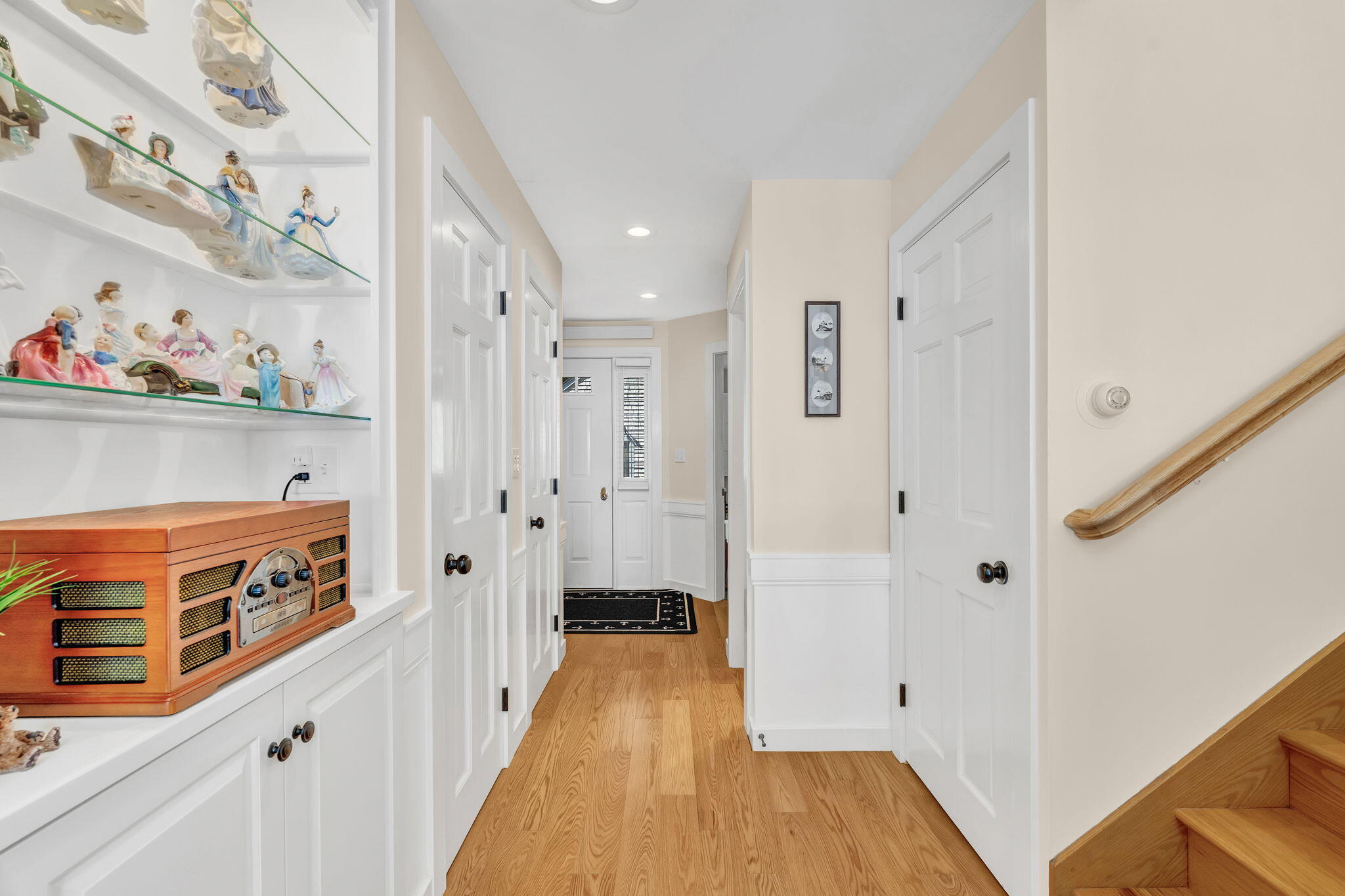 9 Jameson Point Road, Unit 9 Rockland, ME 04841 - Photo 41 of 67 Hallway