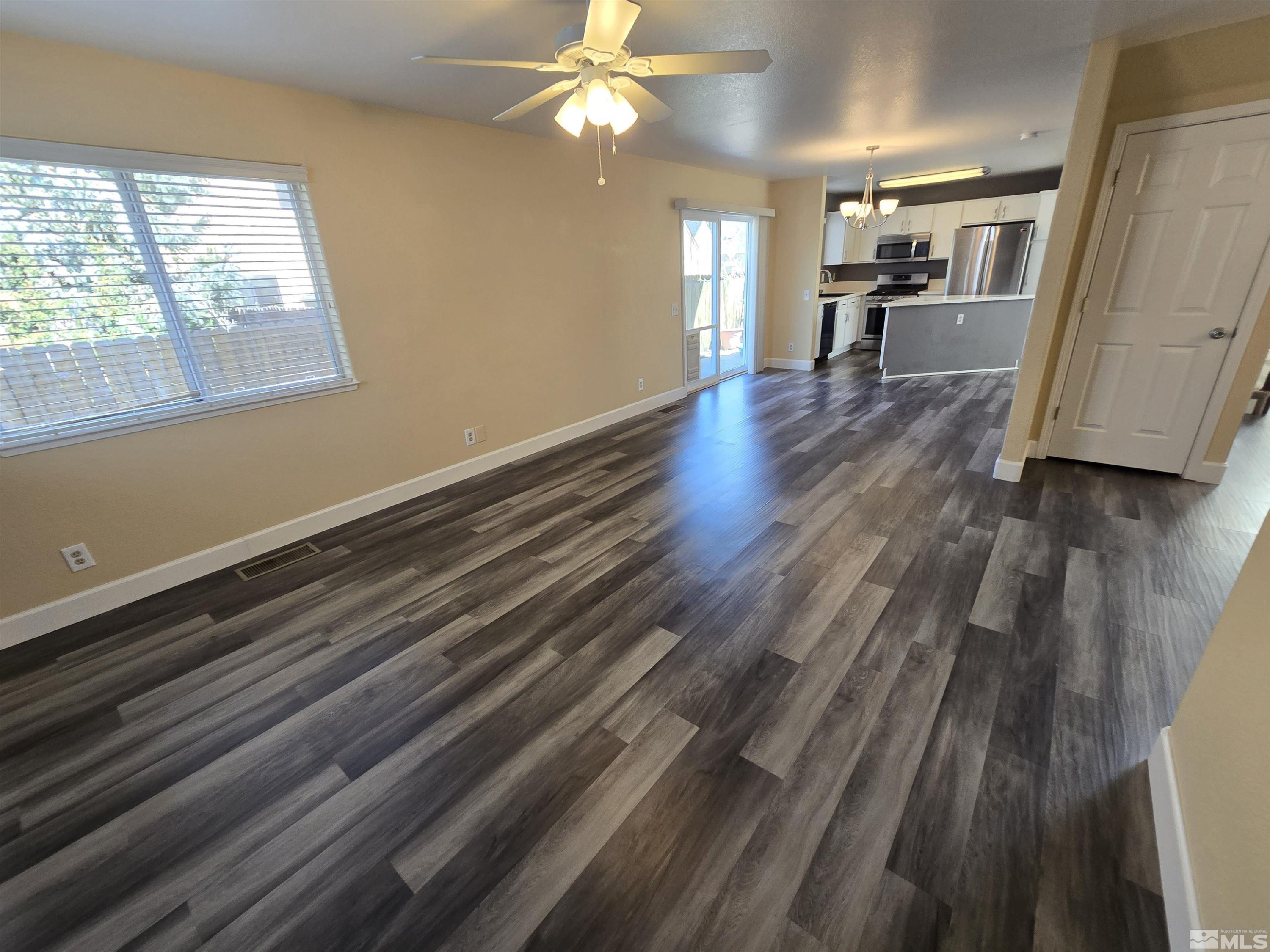 495 Len Circle Reno, NV 89511 - Photo 11 of 39 Photo 12
