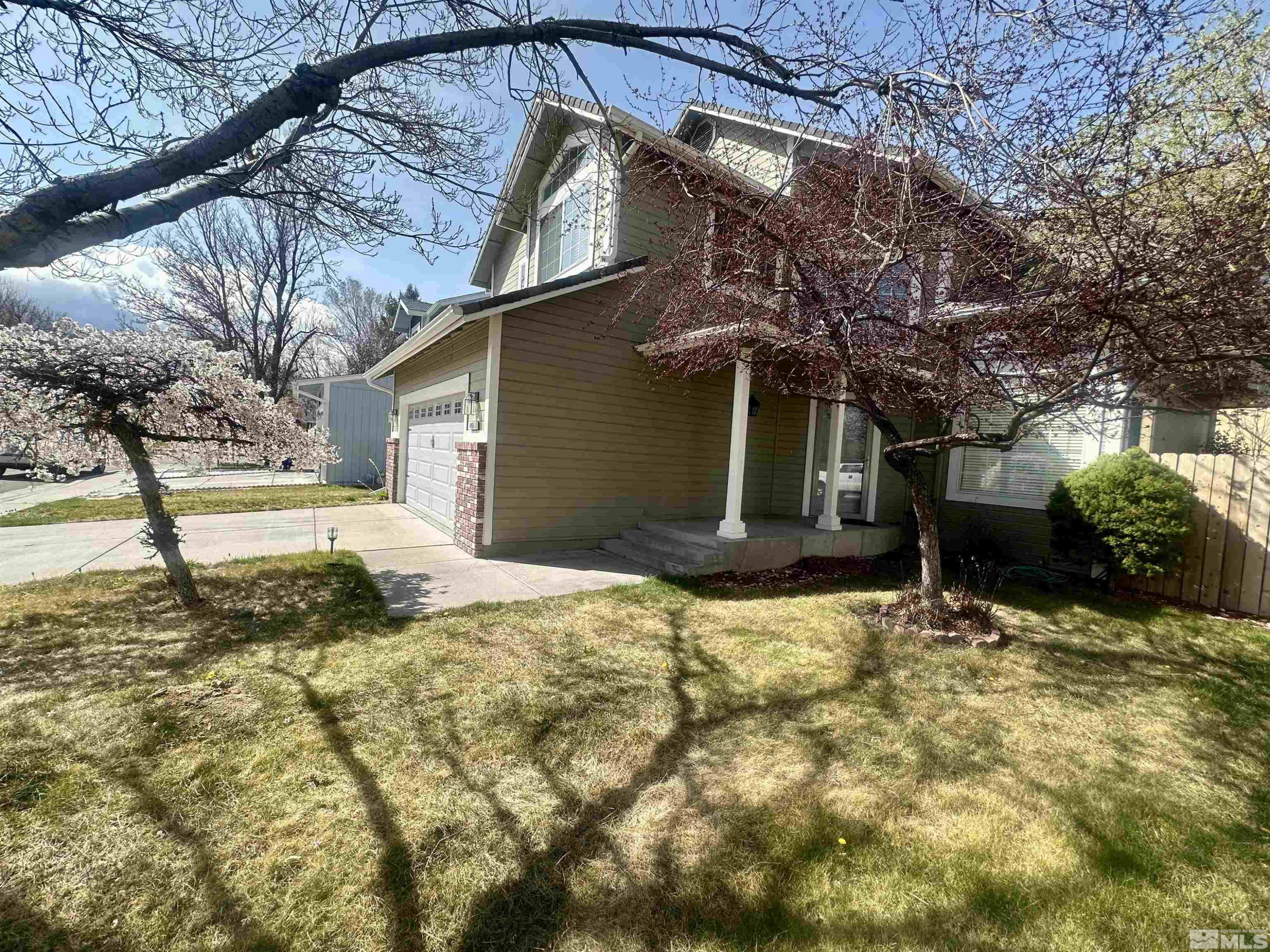 495 Len Circle Reno, NV 89511 - Photo 4 of 39 Photo 4