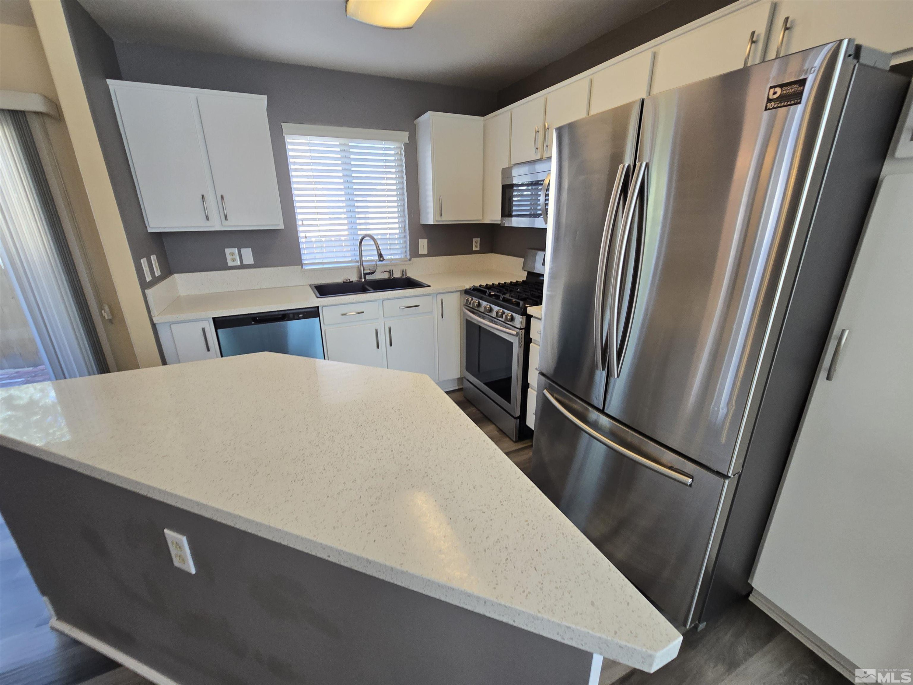 495 Len Circle Reno, NV 89511 - Photo 8 of 39 Photo 9