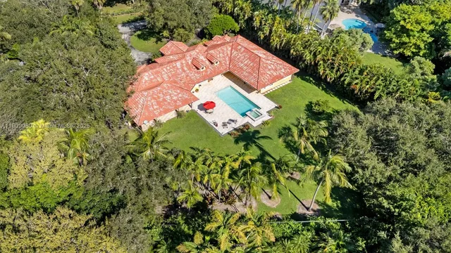 $4,200,000 | 6500 Southwest 127th Street, Pinecrest, FL 33156