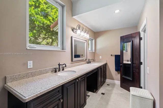 $4,200,000 | 6500 Southwest 127th Street, Pinecrest, FL 33156