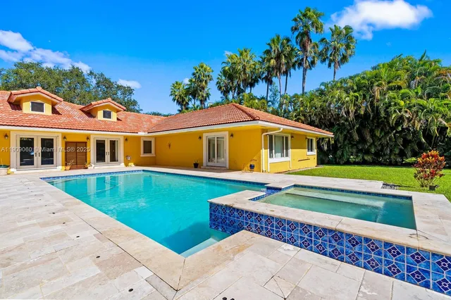 $4,200,000 | 6500 Southwest 127th Street, Pinecrest, FL 33156