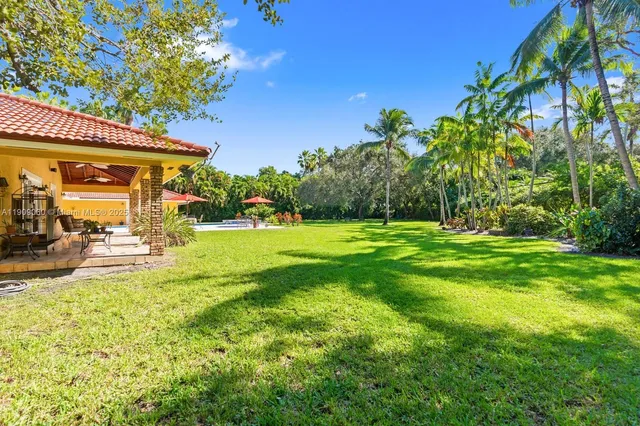 $4,200,000 | 6500 Southwest 127th Street, Pinecrest, FL 33156